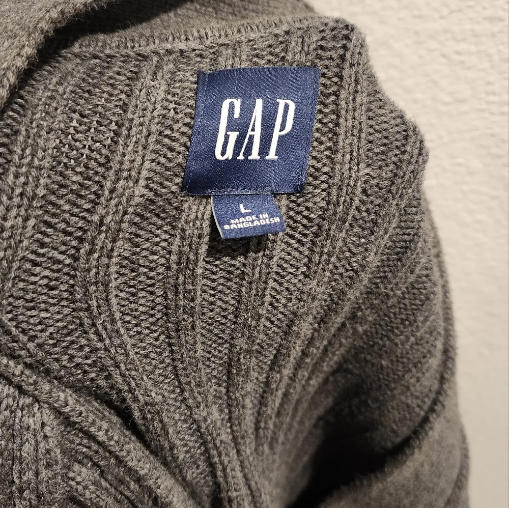 GAP Women's Gray Ribbed Sweater - Picture 2 of 5
